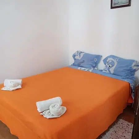 Casa de Férias Traditional House With 2 Floors - 5 Minutes From *