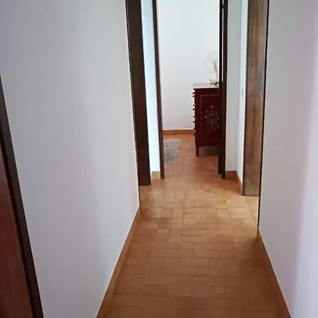 Casa de Férias Traditional House With 2 Floors - 5 Minutes From *