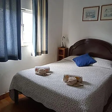 Casa de Férias Traditional House With 2 Floors - 5 Minutes From