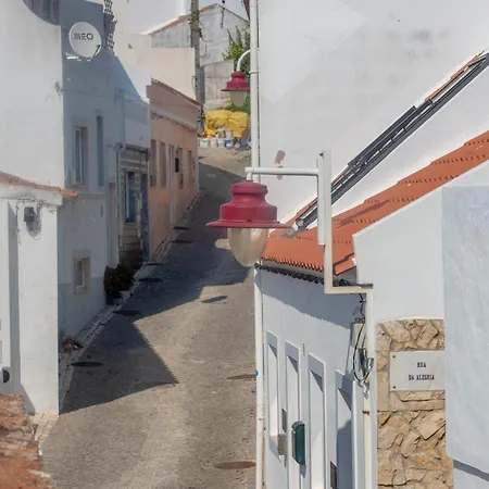 Traditional House With 2 Floors - 5 Minutes From *